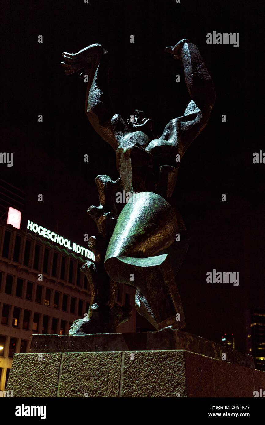 Die Straßen von Rotterdam, Niederlande, während der ersten Tage der Sperre im Jahr 2020. Stockfoto