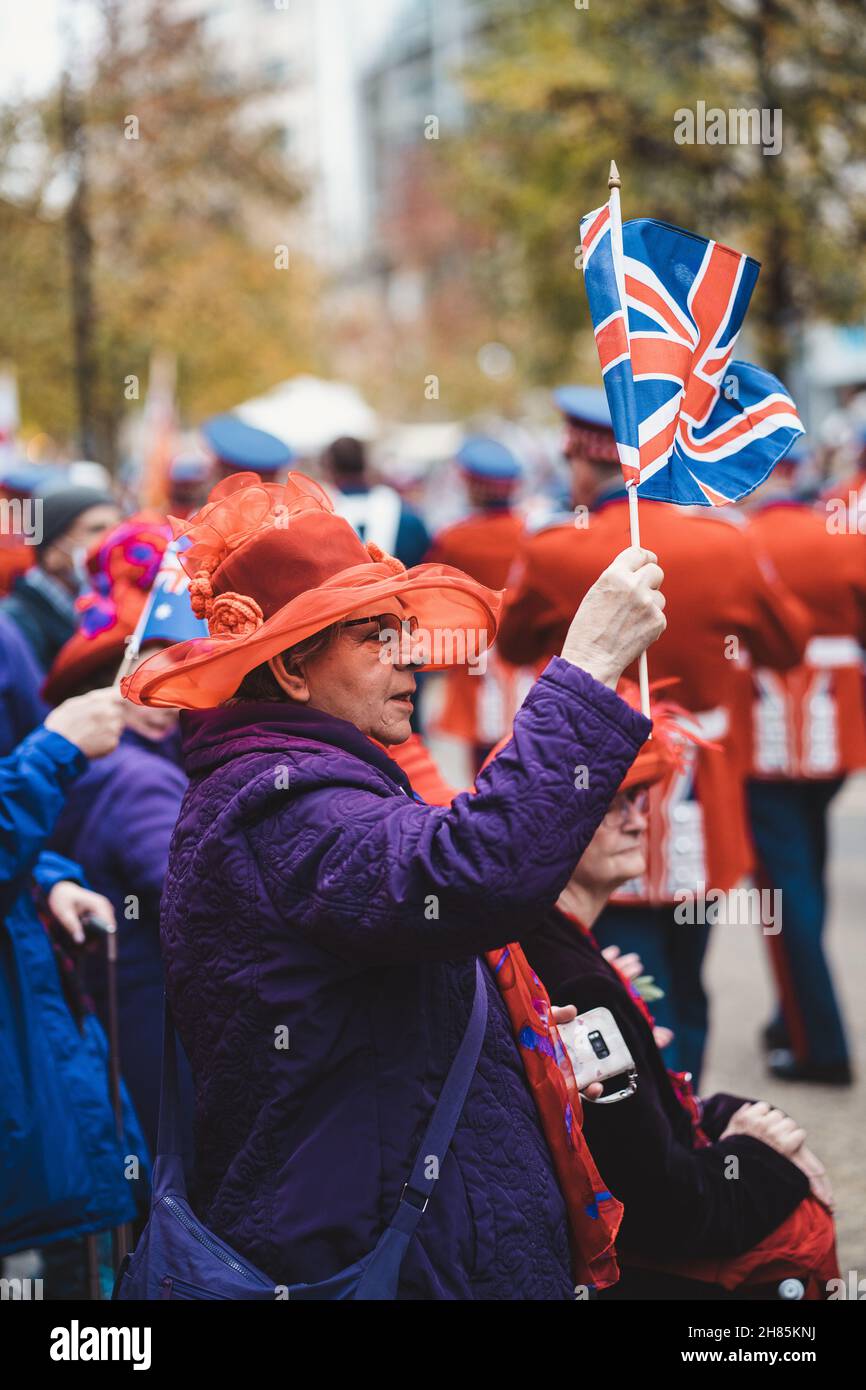 London, Großbritannien - 2021.11.13: Britische Londoner Red Hatters bei der Lord Mayor of London Show Parade Stockfoto