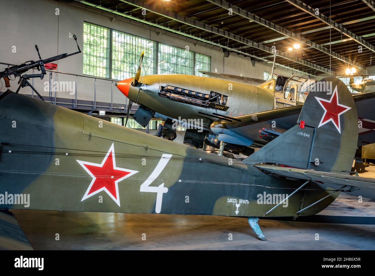 Polikarpov Po-2 und Avia B.33 (IL-10-Lizenz) - Polnisches Luftfahrtmuseum in Krakau. Polen Stockfoto