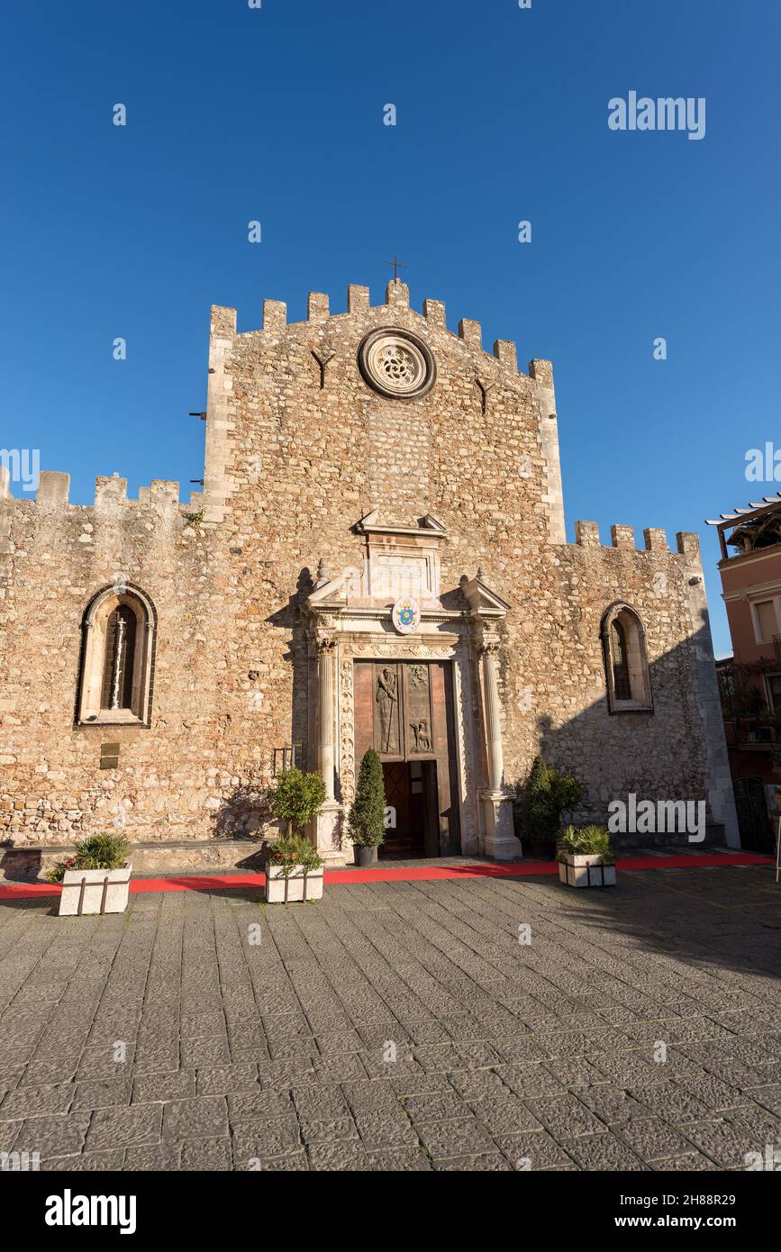 Kathedrale des Hl. Nikolaus (San Nicola di Bari) XIII Jahrhundert, in