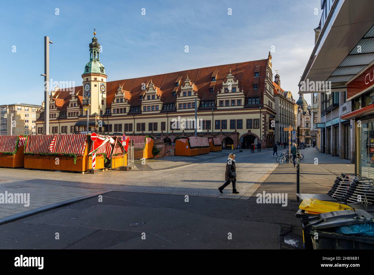 Leipzig, Sachsen, Deutschland, 12.28.2021 geschlossen Weihnachtsmarkt in Sachsen wegen der Corona-Pandemie Stockfoto