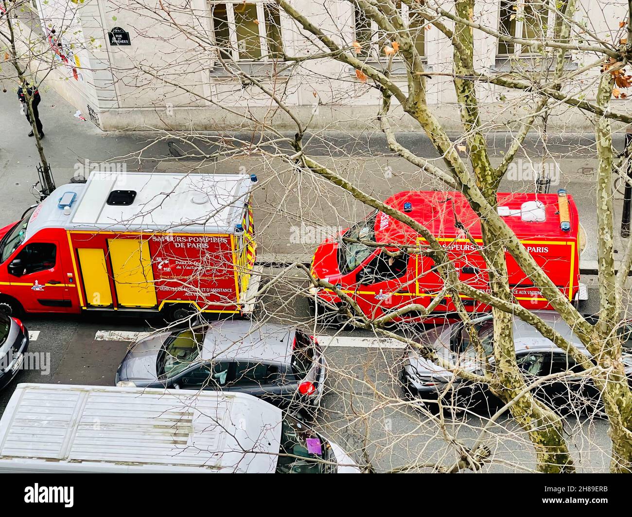 Intervention der Pariser Feuerwehrleute Stockfoto