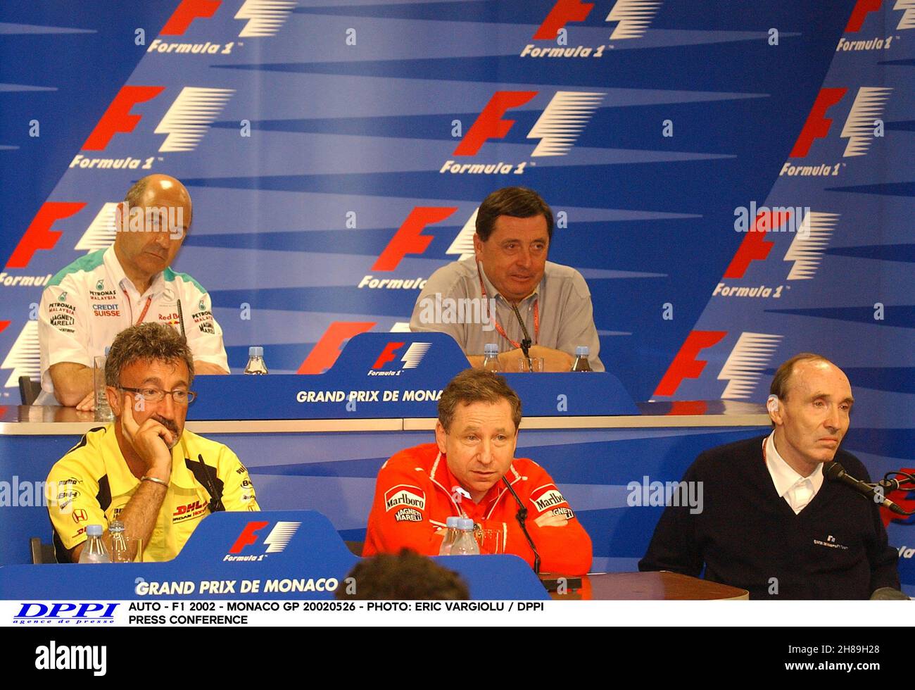 AUTO - F1 2002 - MONACO GP 20020526 - FOTO: ERIC VARGIOLU / DPPI PRESSEKONFERENZ EDDIE JORDAN - PETER SAUBER - PATRICK FAURE / RENAULT - JEAN TODT / FERRARI - FRANCK WILLIAMS - AMBIANCE PORTRAIT - FOTO: ERIC VARGIOLU/DPPI/LIVEMEDIA Stockfoto