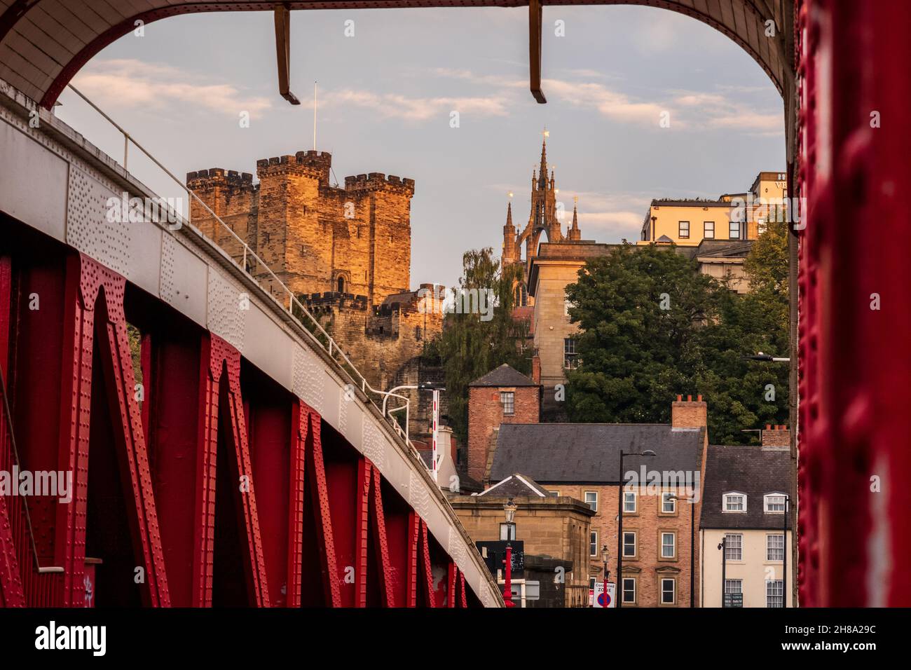 Newcastle Castle und die Newcastle Swing Bridge, Newcastle upon Tyne, Großbritannien. Newcastle Tourism Stockfoto