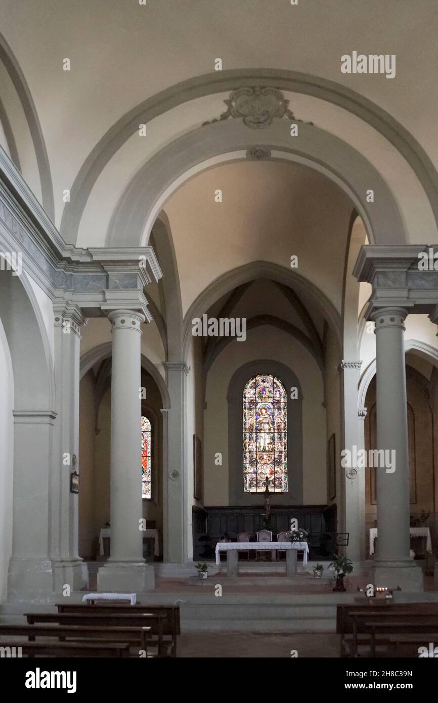 Kirche Des Heiligen Franziskus, Altar, Auszeichnung Mit Oranger Flagge, Chiusi, Toskana, Italien, Europa Stockfoto