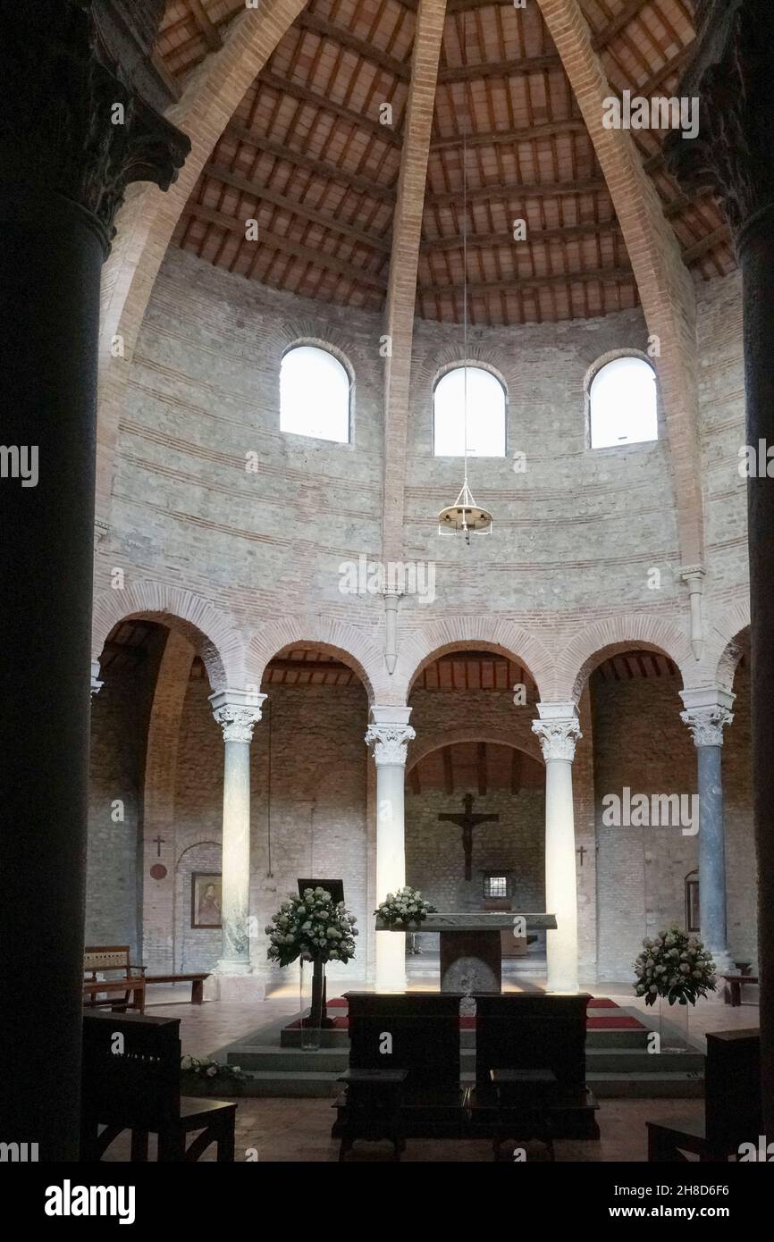 Kirche von San Michele Arcangelo, Interior, Perugia, Umbrien, Italien, Europa Stockfoto