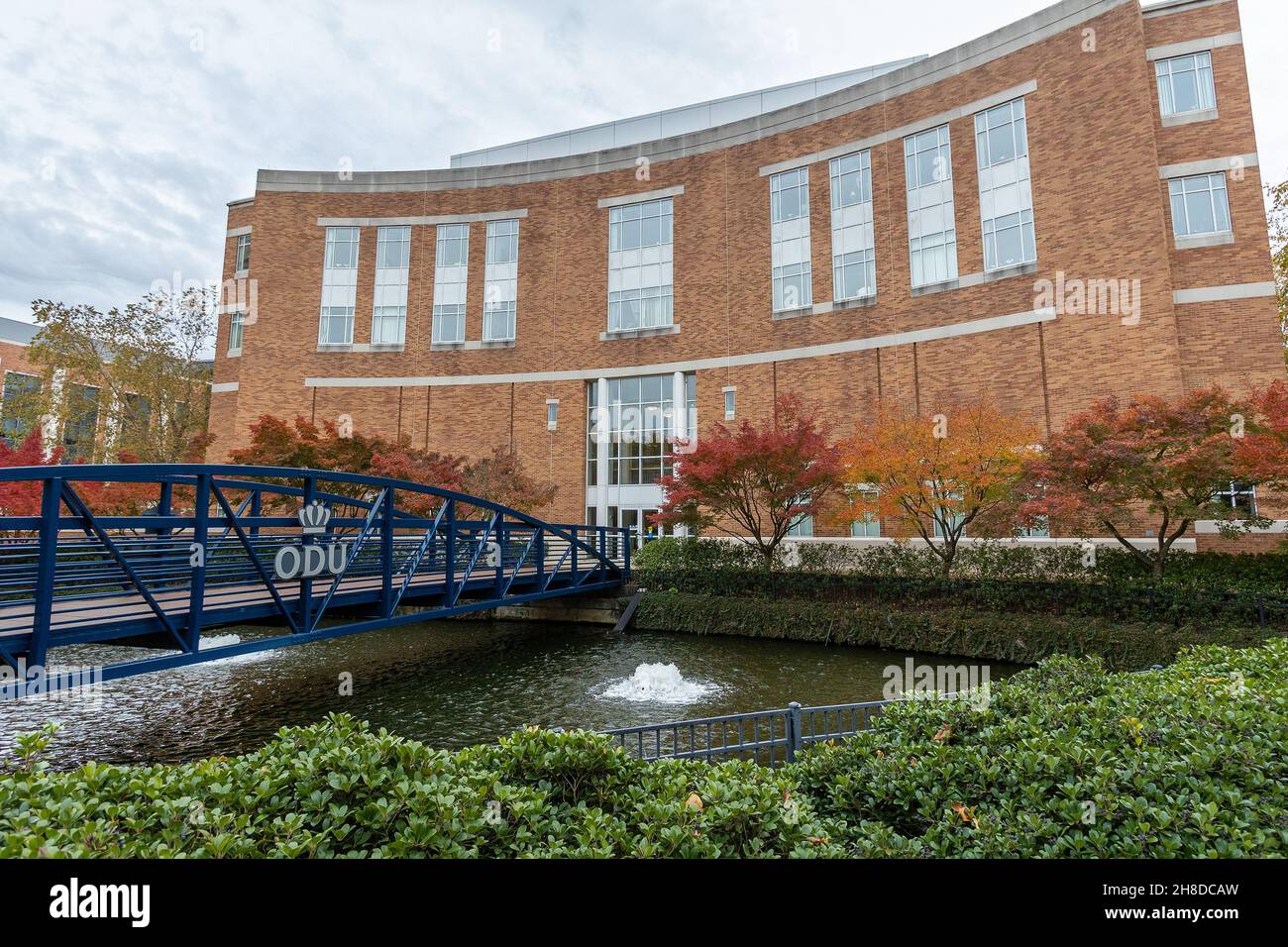 NORFOLK, VA, USA - 21. NOVEMBER: Albert Brooks Gornto Jr. Hall am 21. November 2021 an der Old Dominion University in Norfolk, Virginia. Stockfoto