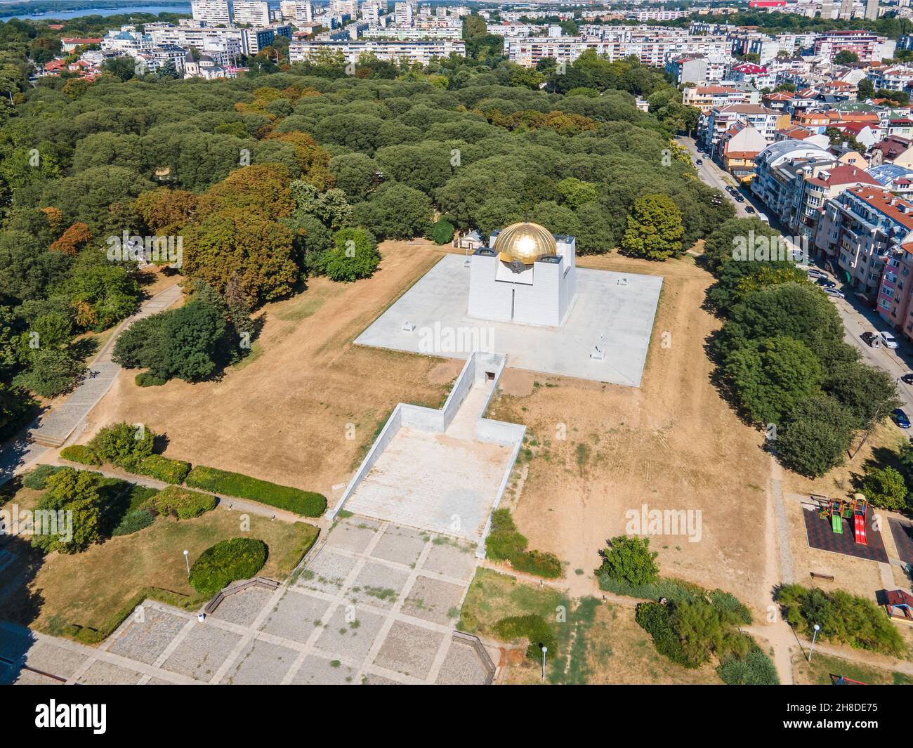 Fantastische Aussicht auf das Pantheon der Helden der Nationalen Wiedergeburt in der Stadt Ruse, Bulgarien Stockfoto