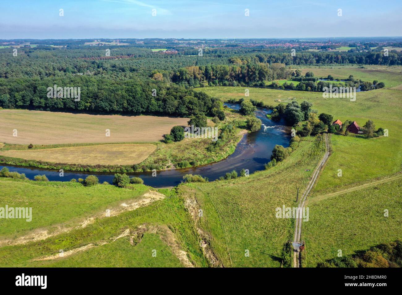 Datteln, Nordrhein-Westfalen, Deutschland - Lippe, Fluss- und Auenentwicklung der Lippe bei Haus Vogelsang, hier eine naturnahe Flusslandschaft Stockfoto