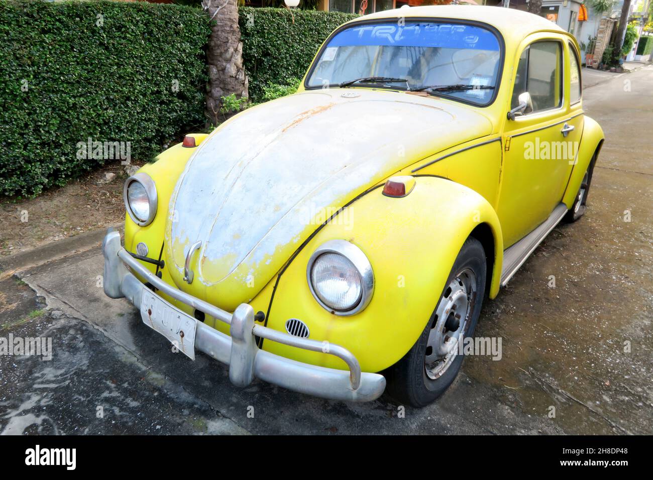 Verlassene Volkswagen Beetle, Bangkok, Thailand Stockfoto