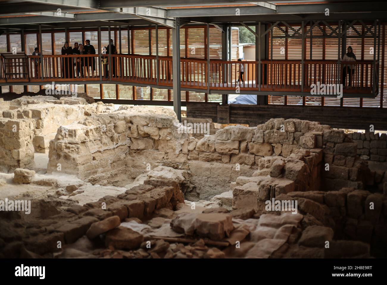 Gaza, Palästina. 29th. November 2021. Palästinenser besuchen das