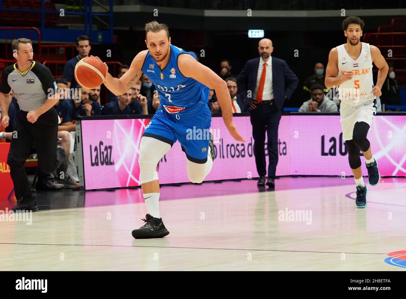 Mediolanum Forum, Mailand, Italien, 29. November 2021, Stefano Tonut (Italien) während der FIBA World Cup 2023 Qualifiers - Italien gegen Niederlande - Internationale Basketballmannschaften Stockfoto