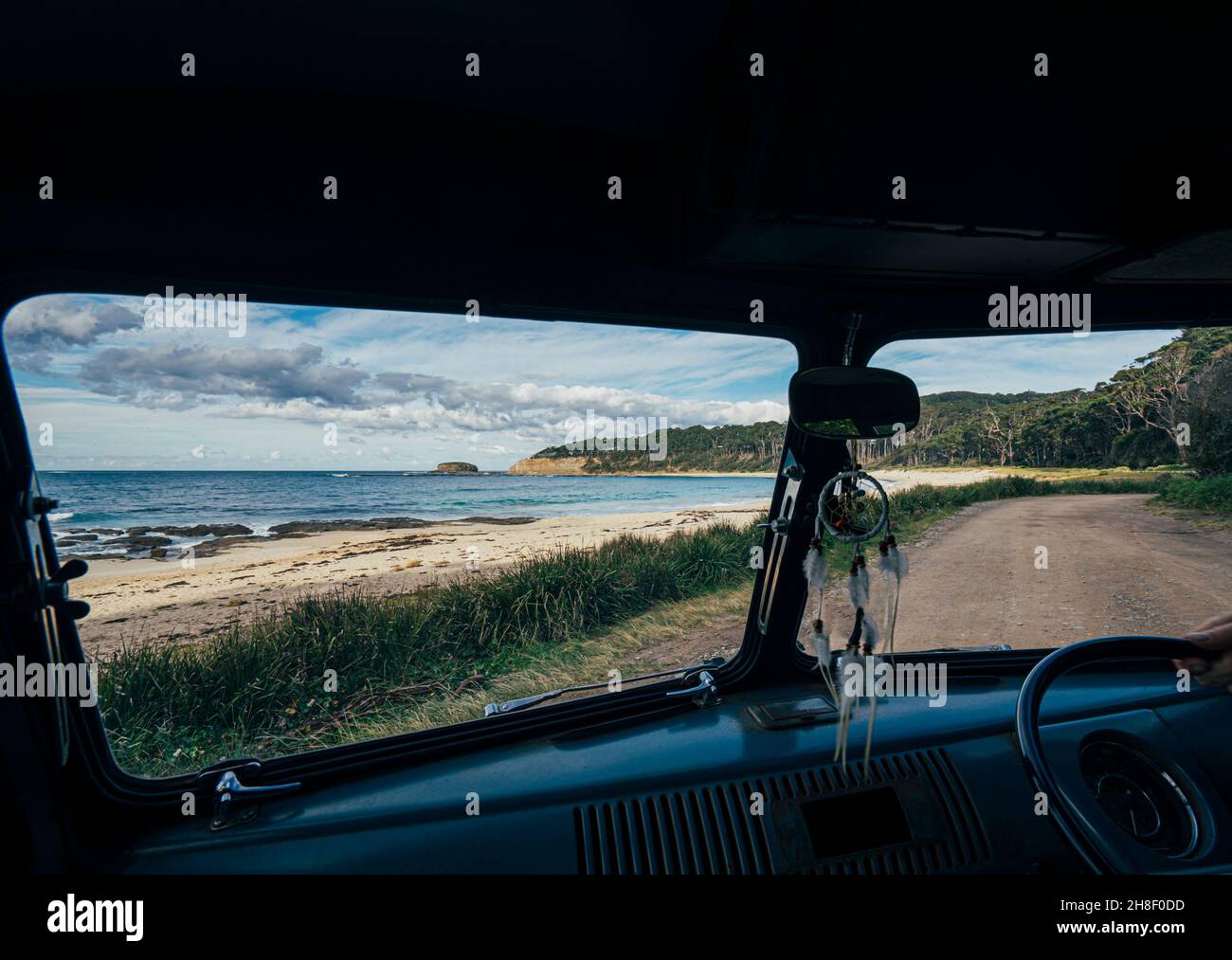 Blick auf den malerischen, ruhigen Ozean vom Van, Australien Stockfoto