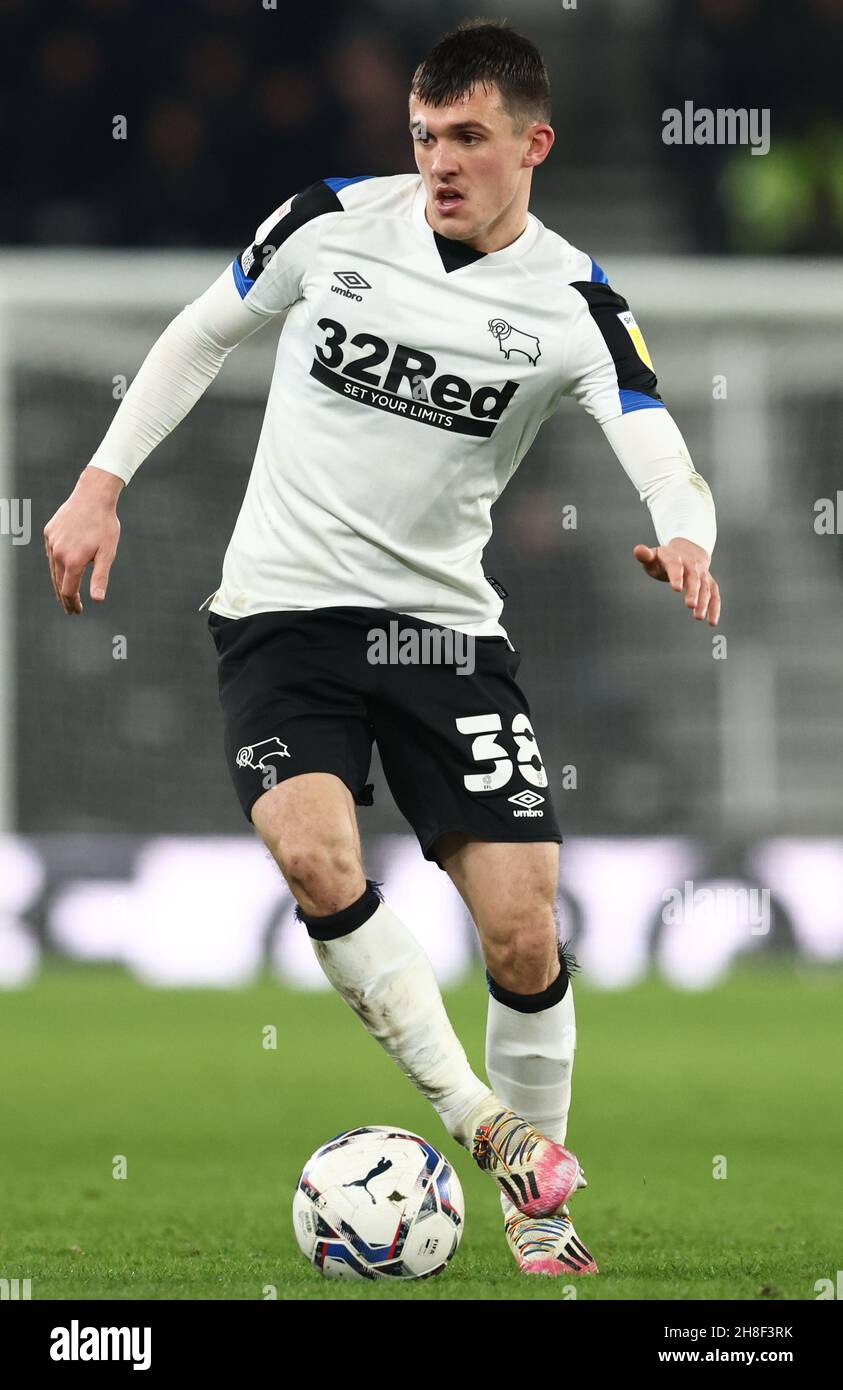 Derby, England, 29th. November 2021. Jason Knight von Derby County während des Sky Bet Championship-Spiels im Pride Park Stadium, Derby. Bildnachweis sollte lauten: Darren Staples / Sportimage Stockfoto