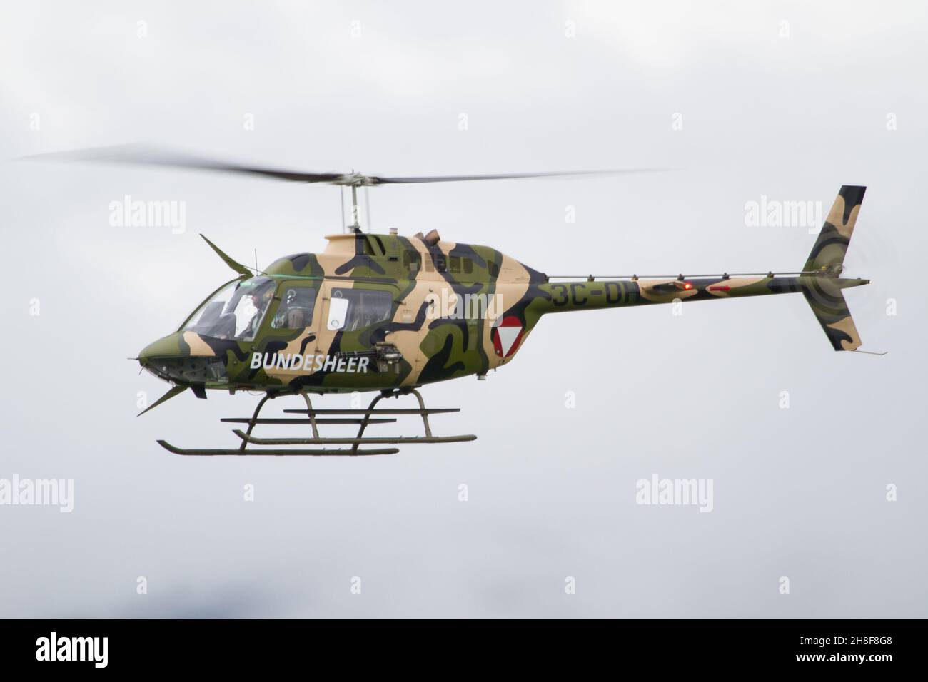 Österreichischer Air Force Bell OH-58 Angriffshubschrauber Stockfoto