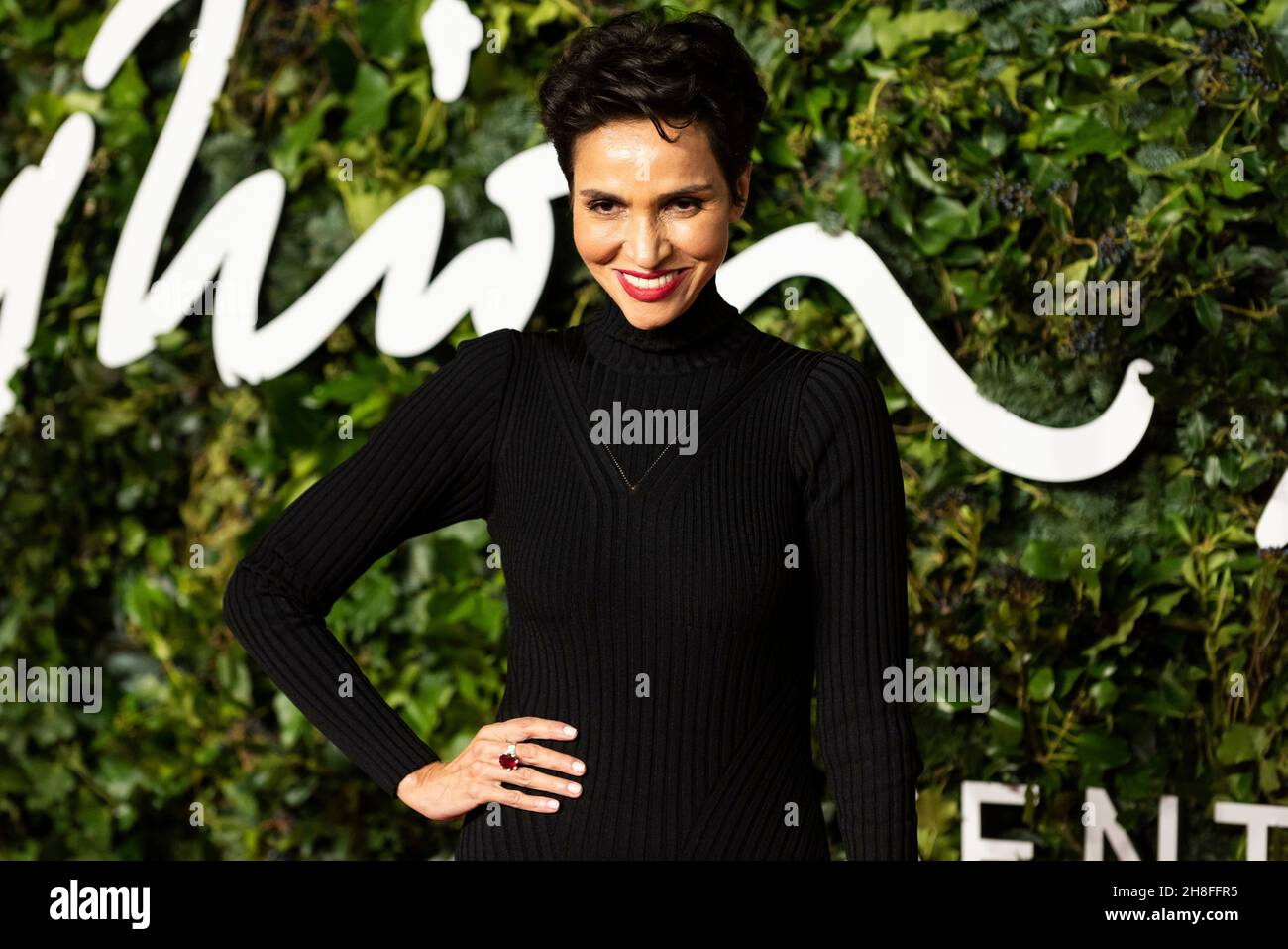 Farida Khelfa nimmt an den Fashion Awards 2021 in der Royal Albert Hall Teil. London, Großbritannien. 29/11/2021 Stockfoto