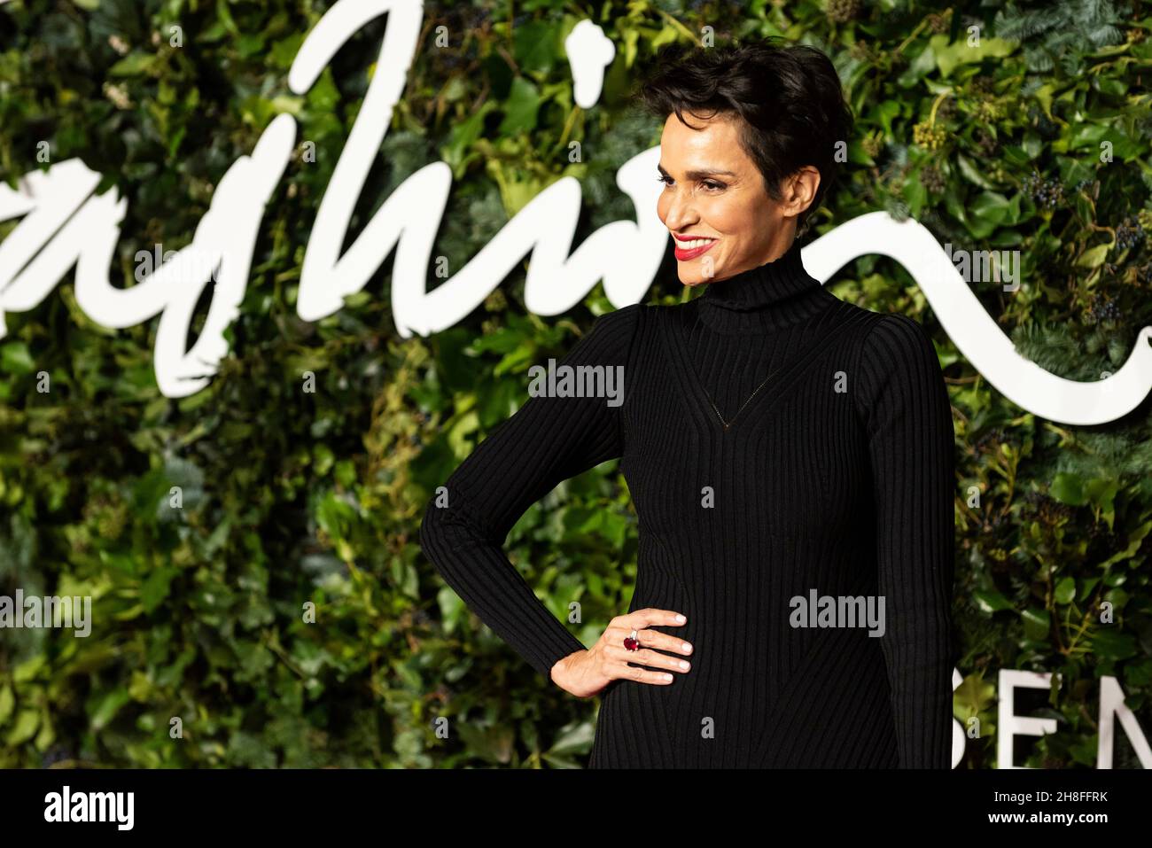 Farida Khelfa nimmt an den Fashion Awards 2021 in der Royal Albert Hall Teil. London, Großbritannien. 29/11/2021 Stockfoto