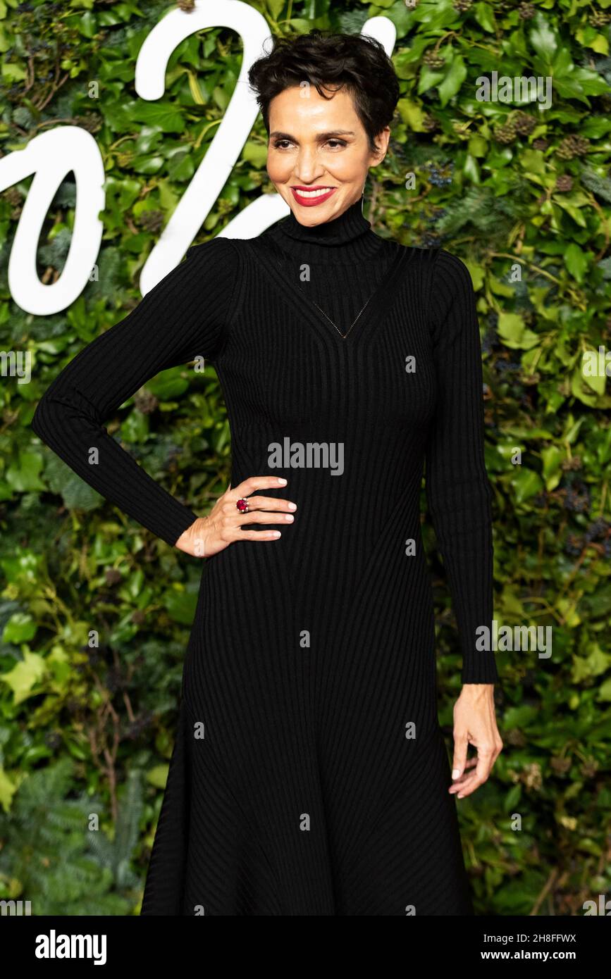 Farida Khelfa nimmt an den Fashion Awards 2021 in der Royal Albert Hall Teil. London, Großbritannien. 29/11/2021 Stockfoto