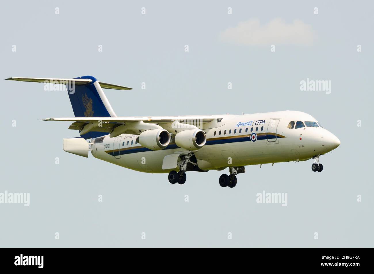 QinetiQ BAE Systems Avro 146-RJ100 Linienflugzeug QQ101 wurde im Rahmen eines langfristigen Partnering Agreements mit der Empire Test Pilots School, ETPS, betrieben Stockfoto