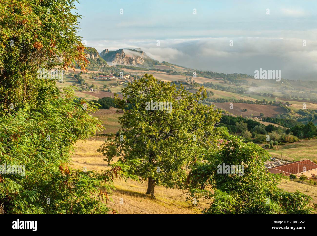 Malerische Landschaft in der Nähe von San Leo, Emilia-Romagna, Italien Stockfoto