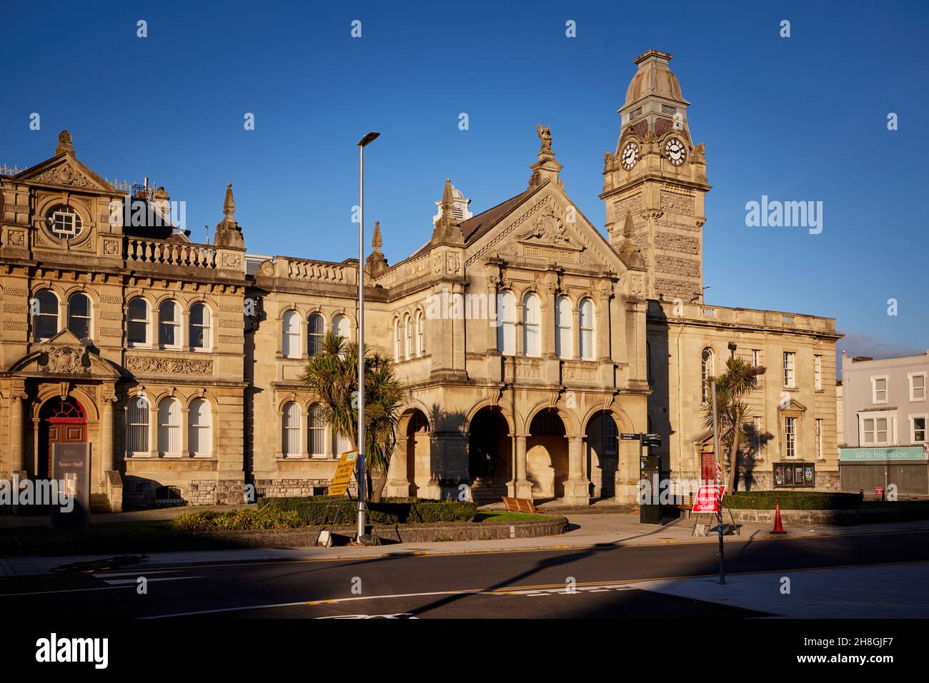 Weston-super-Mare, Somerset Town Hall, entworfen von Hans Price und James Wilson im italienischen Stil Stockfoto