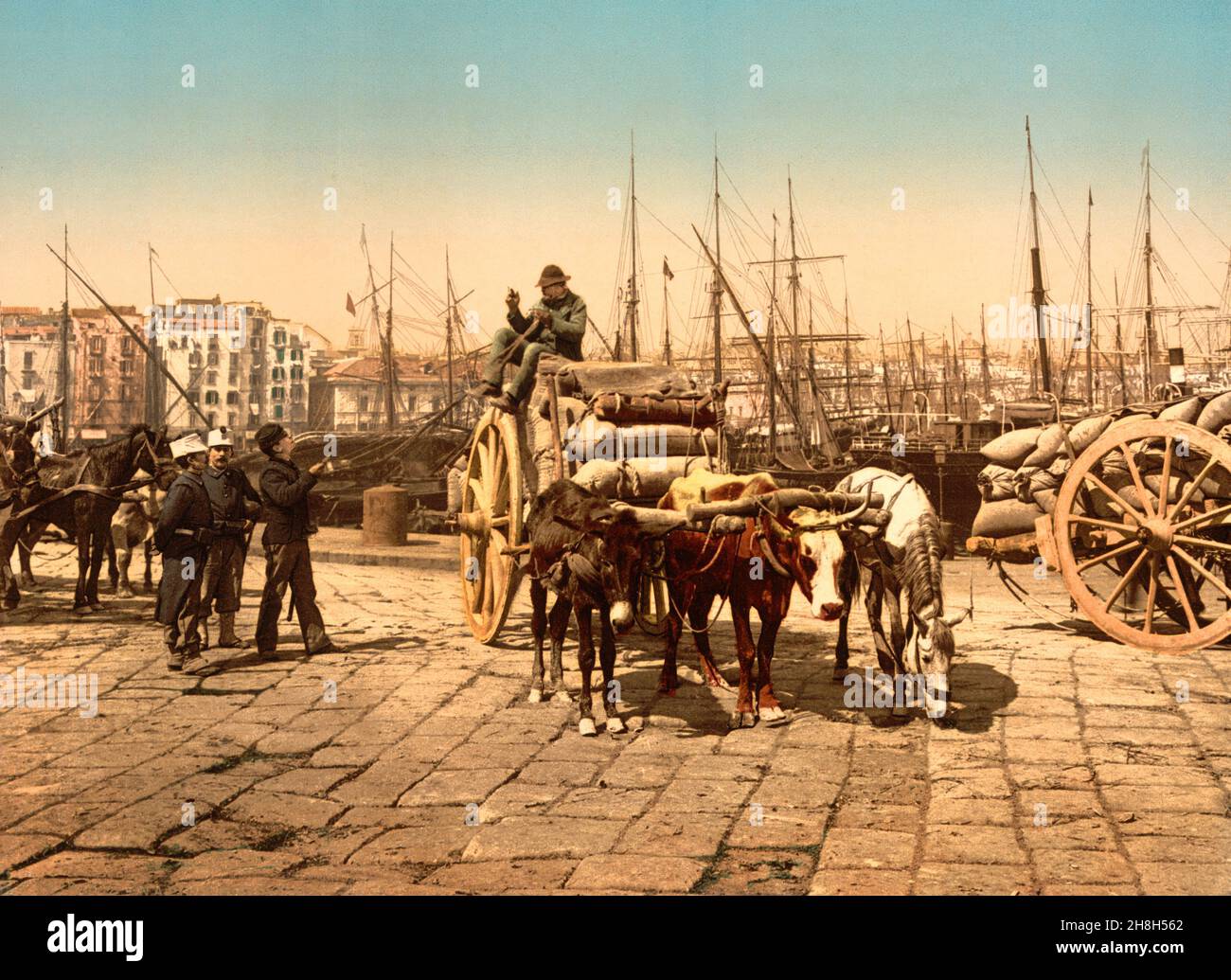 Italien Kampanien Hafen von Neapel mit Pferdewagen und Soldaten -1900 Stockfoto