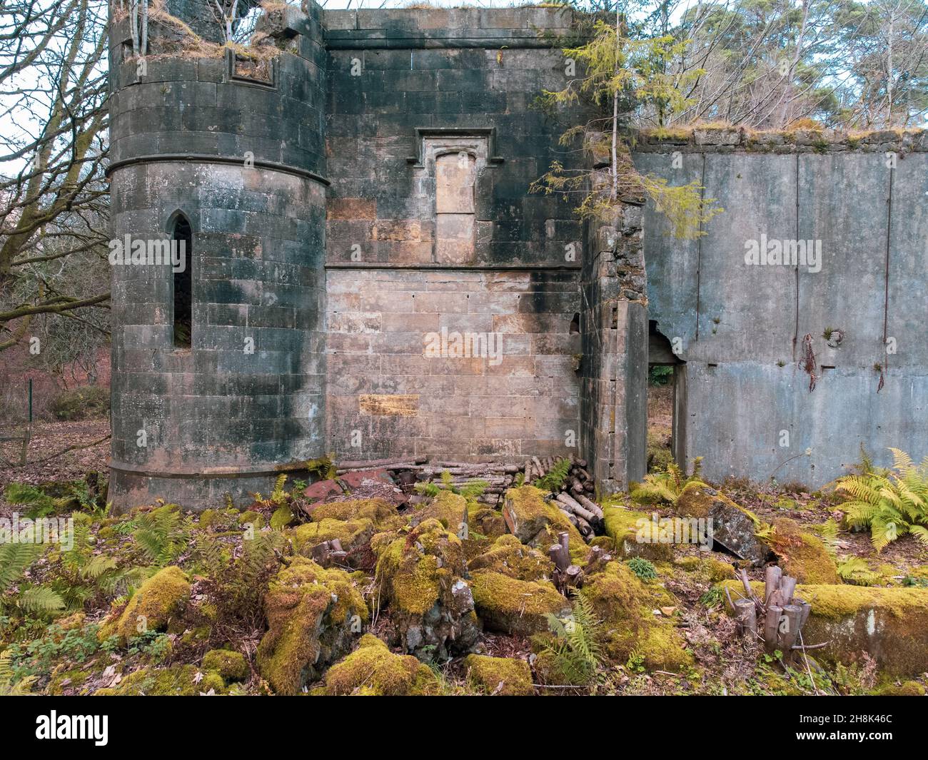 Craigend Castle ist ein ruiniertes Landhaus, das sich nördlich von Milngavie in Stirlingshire, Zentralschottland, befindet. Stockfoto