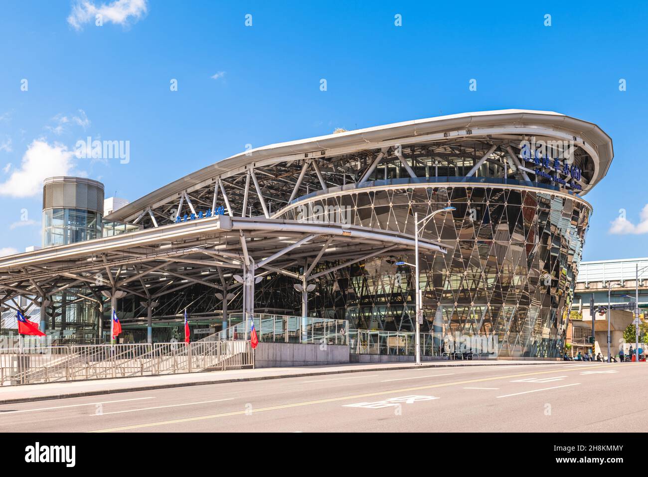 4. Oktober 2021: Keelung Bahnhof, ein Bahnhof in Keelung Stadt, Taiwan, der von Taiwan Railways bedient wird. Es wurde im Jahr 1891 gebaut und die aktuellen s Stockfoto