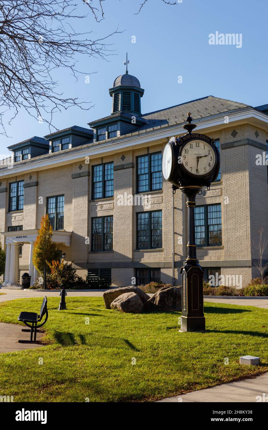Auf dem Viereck in SUNY Cobleskill, Schoharie County, New York State, USA. Stockfoto