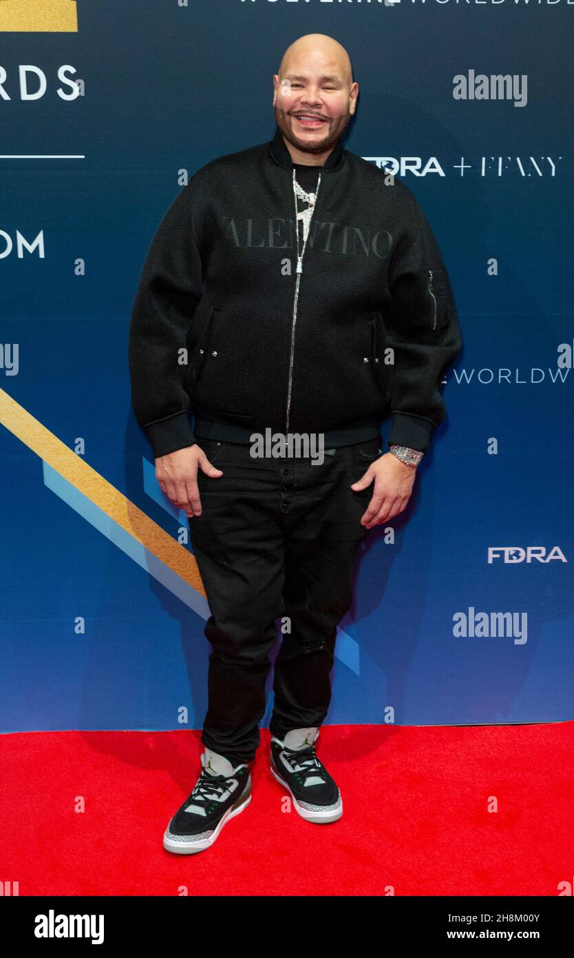 New York, NY - 30. November 2021: Fat Joe (Joseph Antonio Cartagena) nimmt 2021 Footwear News Acheivement Awards bei der Casa Cipriani South Seaport Teil Stockfoto