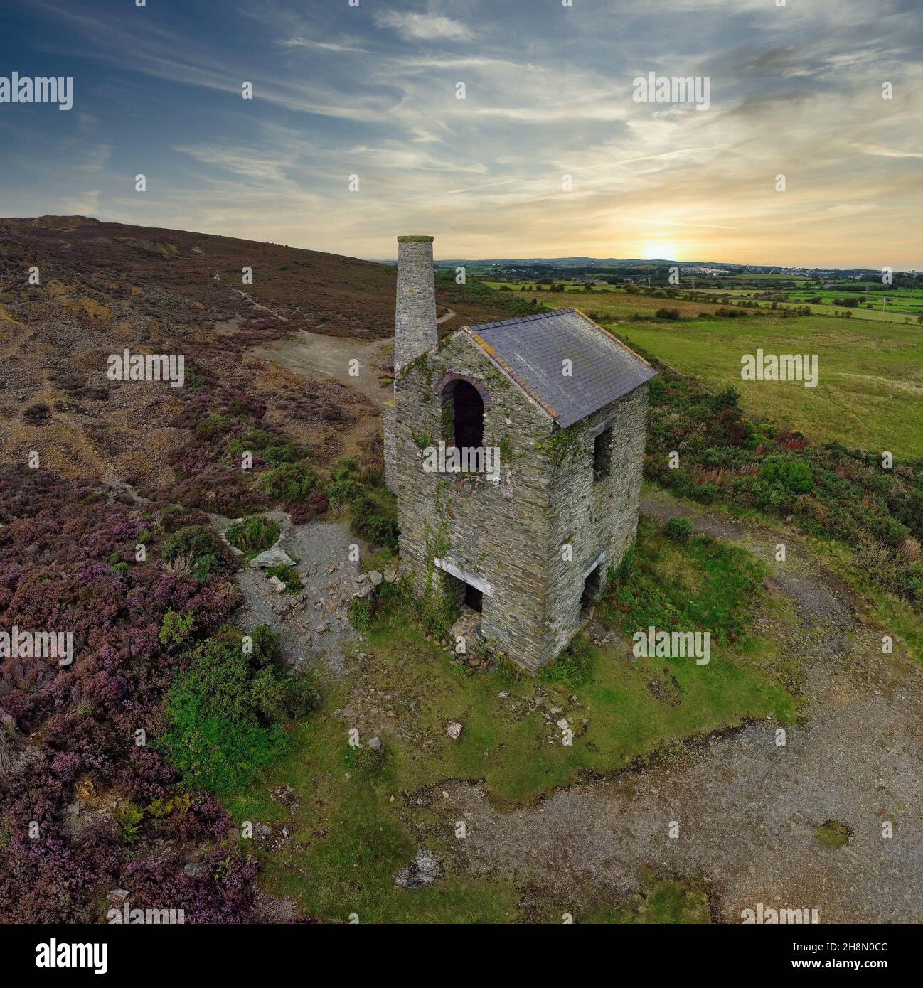 Ruinen des Wheal Betsy Engine House in der Nähe von Mary Tavy in Devon, England Stockfoto