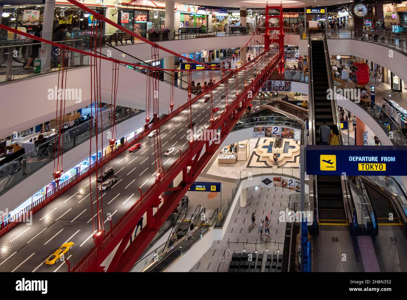 Golden Gate Bridge im Terminal 21 Shopping Mall, Pattaya, Thailand Stockfoto