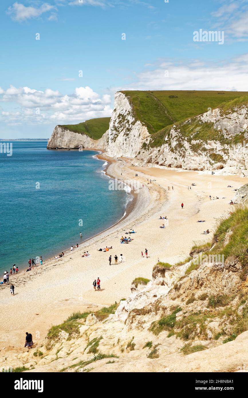 Blick entlang der Küste von Durdle Dor, Dorset. Stockfoto