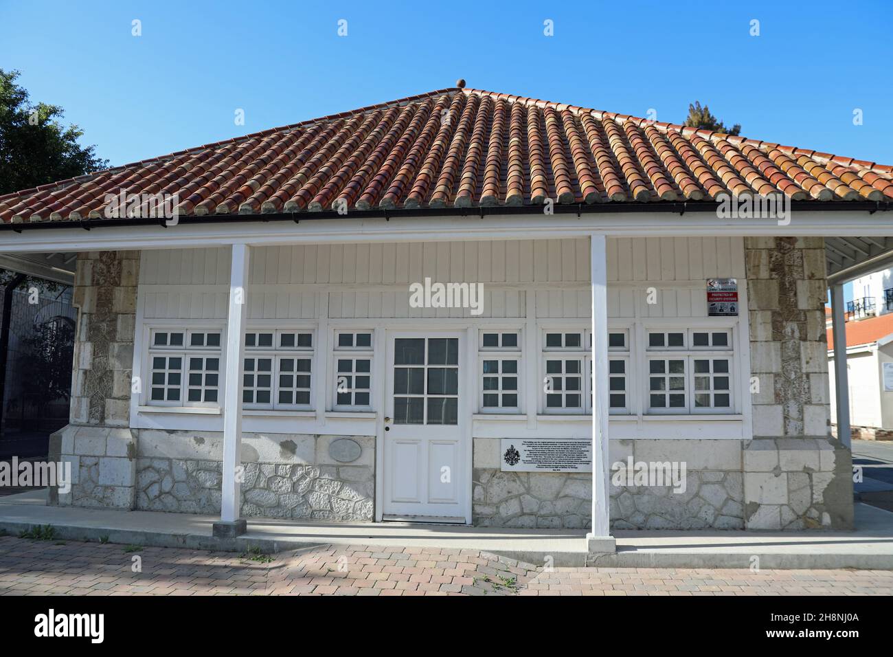 Original Torhaus und Paymaster Hütte zum Naval Dockyard in Gibraltar Stockfoto