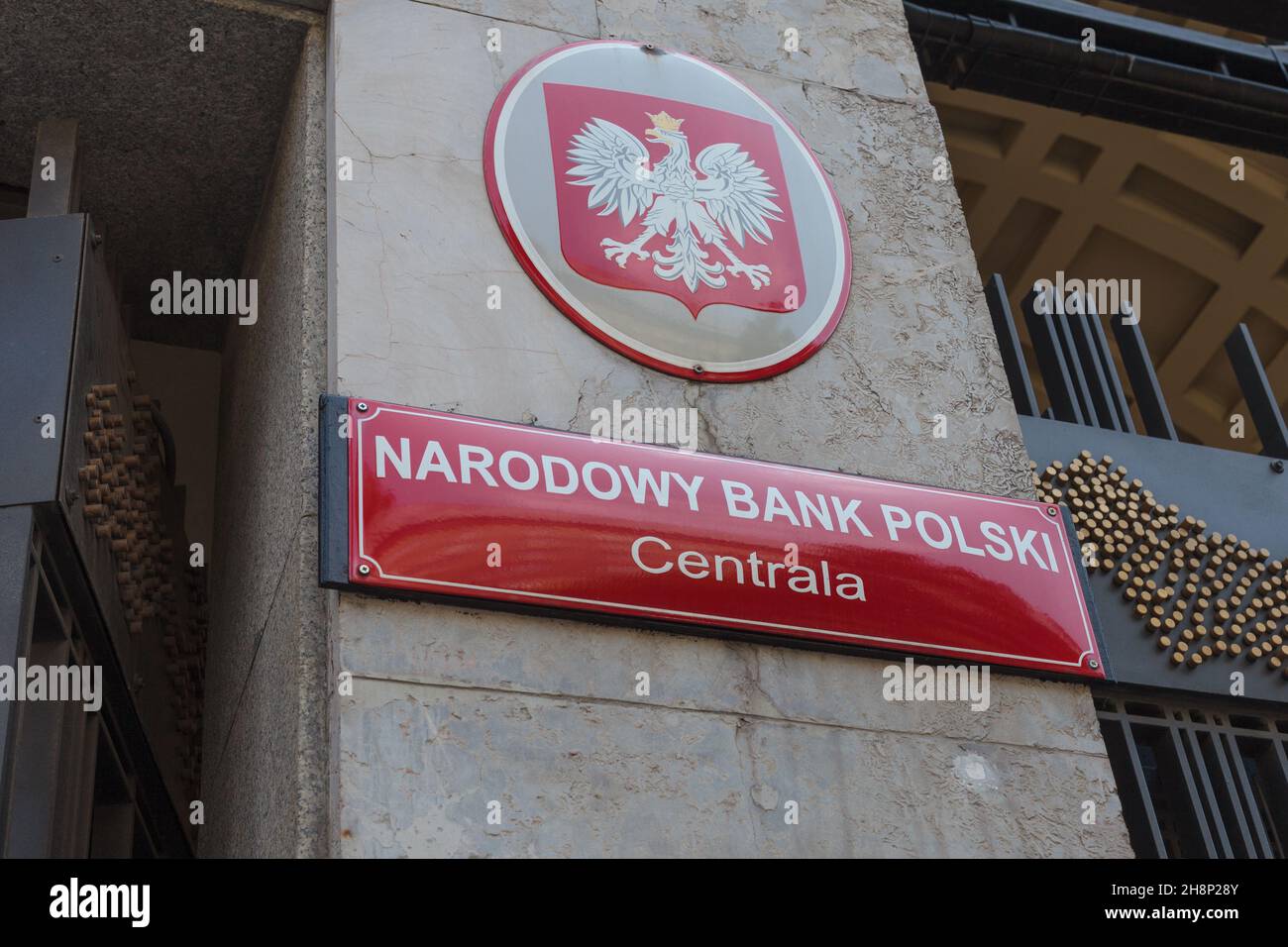 Warschau, Polen - 05,2021. Juni: Narodowy Bank Polski (Polnische Nationalbank) unterzeichnet in Wrszawa. NBP ist die Zentralbank Stockfoto
