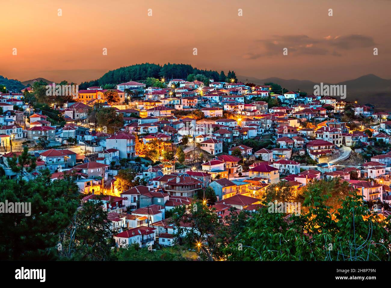Verdikoussia (oder 'Verdikoussa') ein bergiges Dorf (850-1000 m) Elassona Gemeinde, der Antichasia Berge, Larissa, Thessalien, Griechenland. Stockfoto