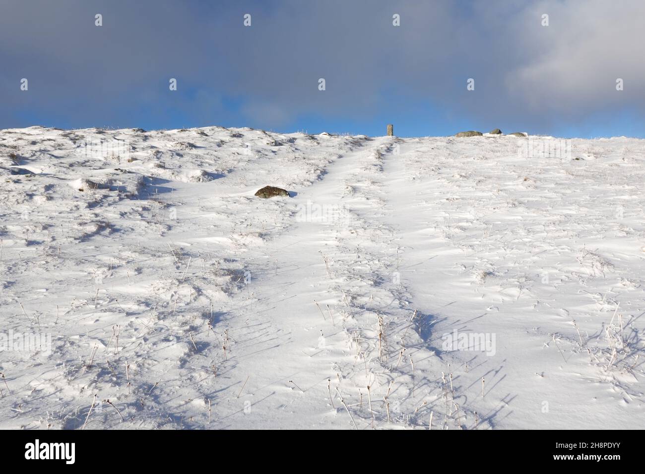 Letzter Aufstieg zum Gipfel des Stob na Cruaiche, Schottische Highlands Stockfoto