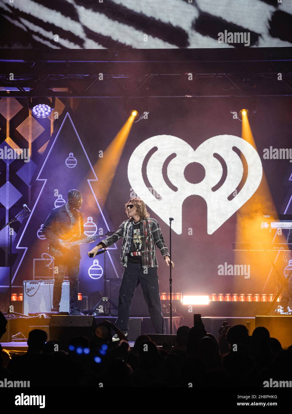 FORT WORTH, TEXAS - 30. NOVEMBER: The Kid LAROI tritt auf der Bühne während des Jingle Ball 2021 von iHeartRadio 106,1 von KISS FM in der Dickies Arena am 30. November 2021 in Fort Worth, Texas, auf. Foto:Rachel Parker/imageSPACE/Sipa USA Credit: SIPA USA/Alamy Live News Stockfoto