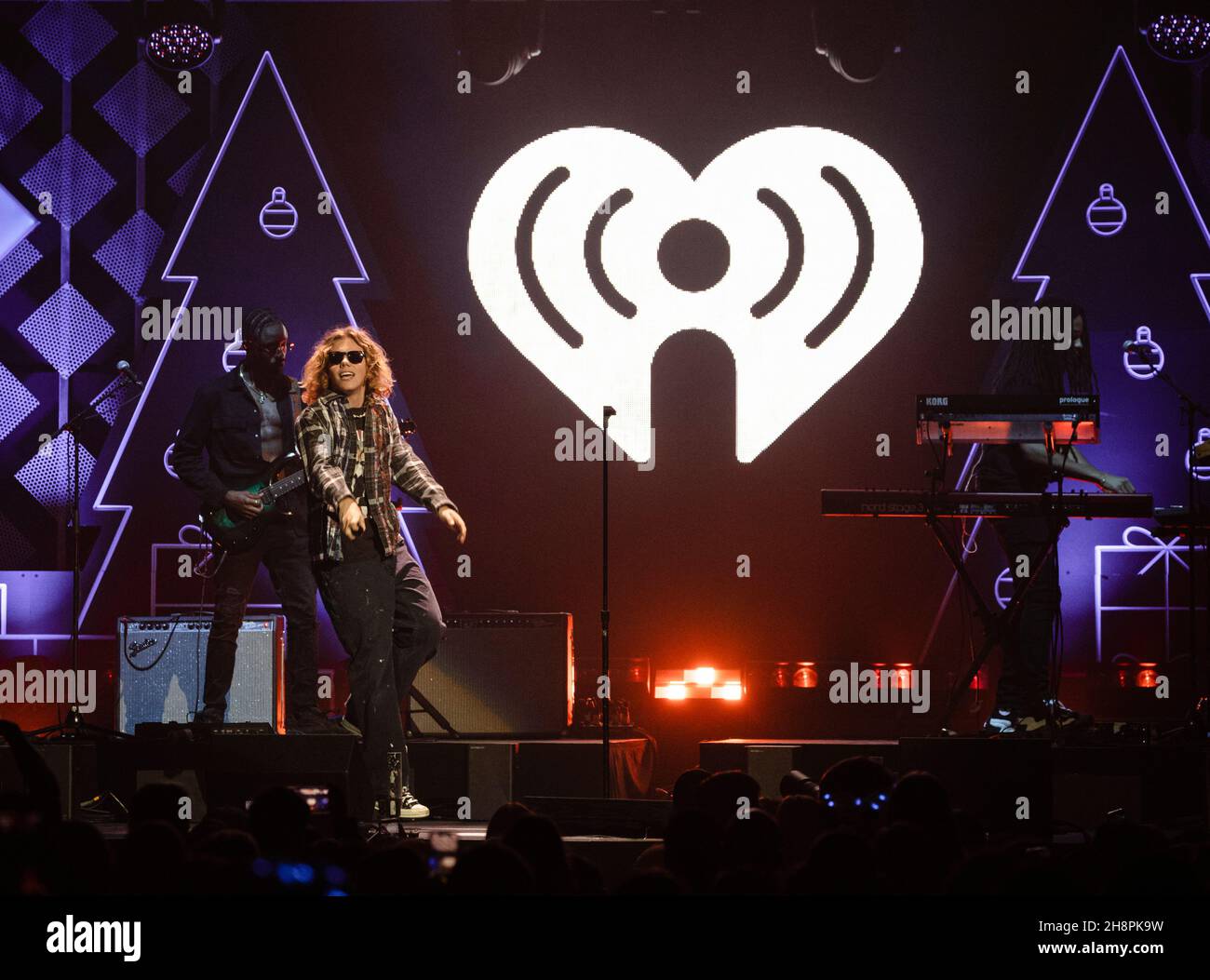 FORT WORTH, TEXAS - 30. NOVEMBER: The Kid LAROI tritt auf der Bühne während des Jingle Ball 2021 von iHeartRadio 106,1 von KISS FM in der Dickies Arena am 30. November 2021 in Fort Worth, Texas, auf. Foto:Rachel Parker/imageSPACE/Sipa USA Credit: SIPA USA/Alamy Live News Stockfoto