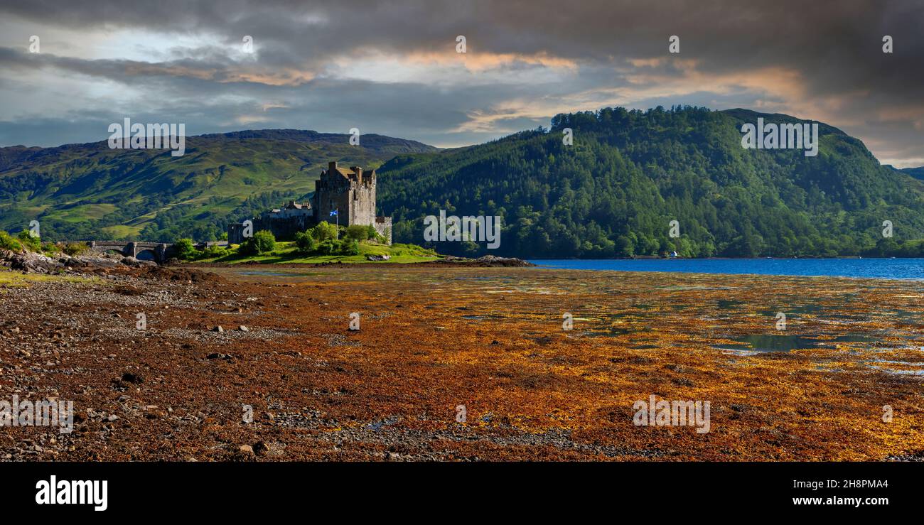 Eilean Donan Castle am Loch Duich, West Highlands, Schottland, Vereinigtes Königreich Stockfoto