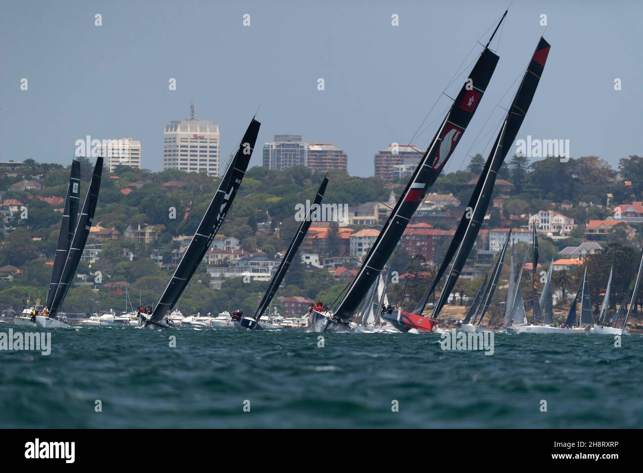 Die Marinegruppe, Black Jack, Scallywag und Comanche Rennen während des Starts der Sydney nach Hobart Yacht Stockfoto