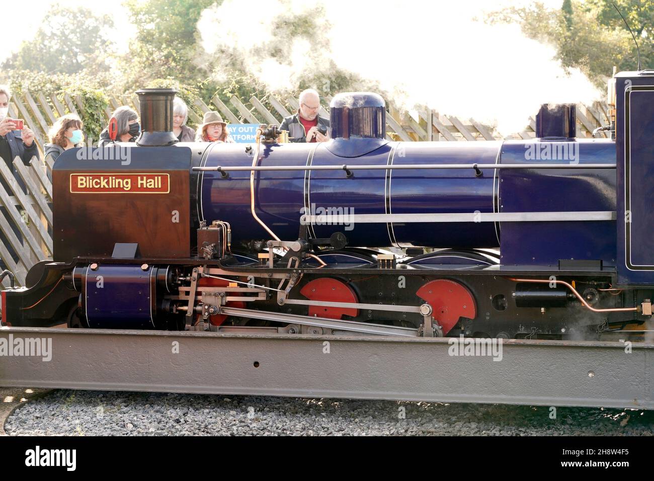 Driver On Model Railway Engine Stockfotos und -bilder Kaufen - Alamy