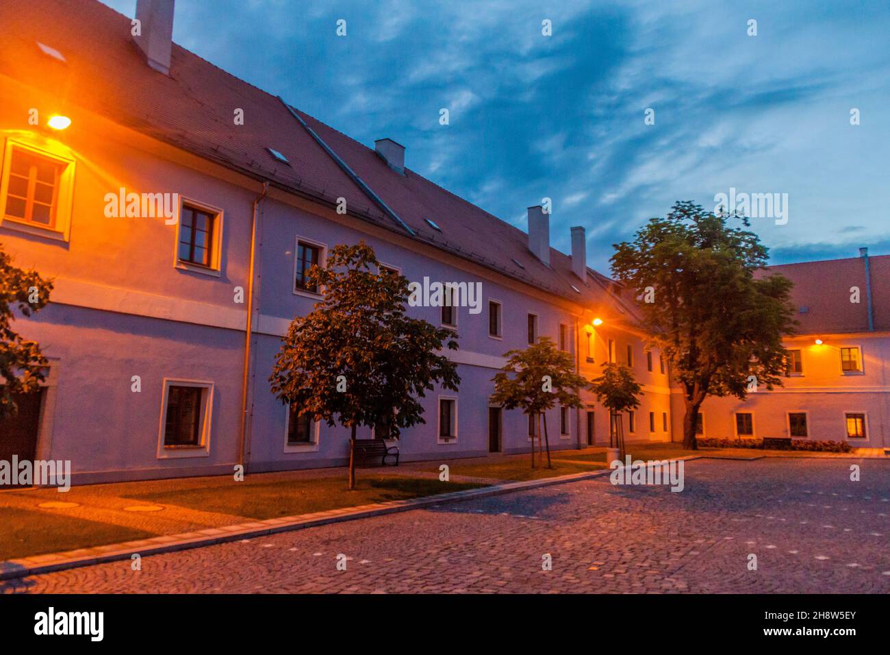 Ehemalige Kaserne, heute Gemeinde Trebon, Tschechische Republik. Stockfoto