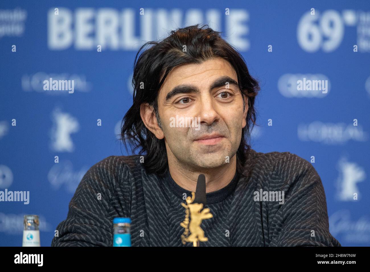 BERLIN, DEUTSCHLAND-Februar 09: Fatih Akin nimmt an der Pressekonferenz „The Golden Glove“ bei den Internationalen Filmfestspielen der Berlinale 69th Teil Stockfoto