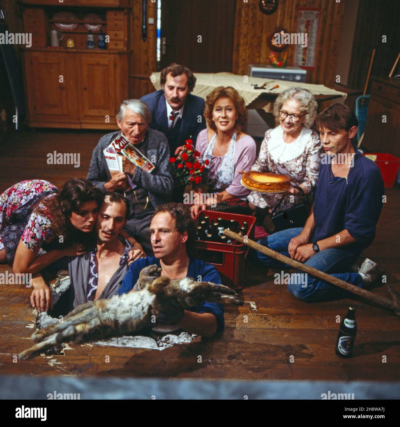 Stinkwut, Fernsehhilfe, Deutschland 1986, Regie: Michael Verhoeven, Darsteller: Christine Neubauer, Peter Welz, Friedrich von Thun, hinten: Fred Stillkraut, Veronika Fitz, Erni Singerl, Claus Peter Seifert Stockfoto