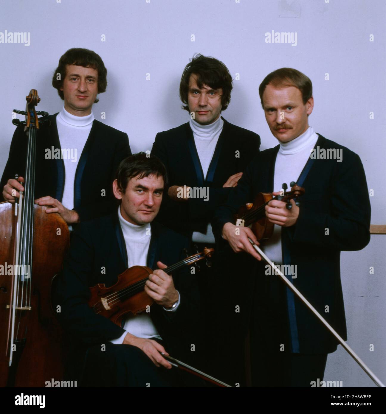Melos Quartett, Streichquartett-Ensemble, Wilhelm Melcher, 1.Violine, Gerhard Voss, 2.Violine, Hermann Voss, Viola, Peter Buck, Cello, Bild von 1981. Melos Quartett, Streichquartettensemble, Wilhelm Melcher, 1st Violine, Gerhard Voss, 2nd Violine, Hermann Voss, Viola, Peter Buck, Cello, Bild von 1981. Stockfoto