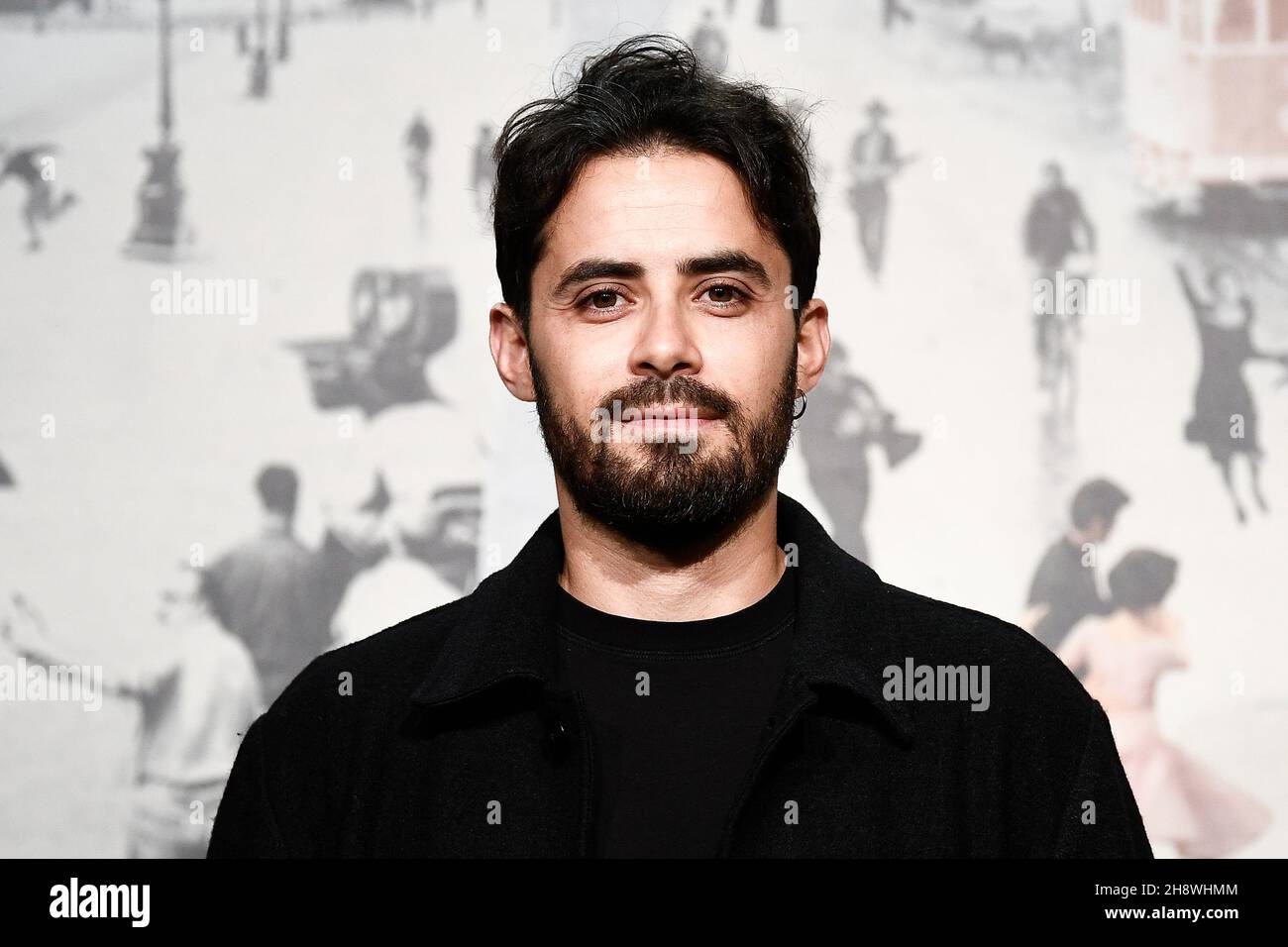 Turin, Italien. 02. Dezember 2021. Riccardo Antonaroli posiert während einer Fotoserie für die Ausgabe 39th des Turin Film Festivals (TFF). Kredit: Nicolò Campo/Alamy Live Nachrichten Stockfoto