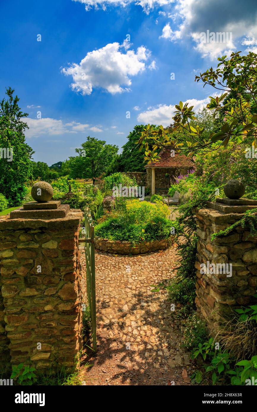 Der Millennium Garden in Burrow Farm Garden – von Mary Benger seit 1966 in Devon, England, Großbritannien, erstellt Stockfoto