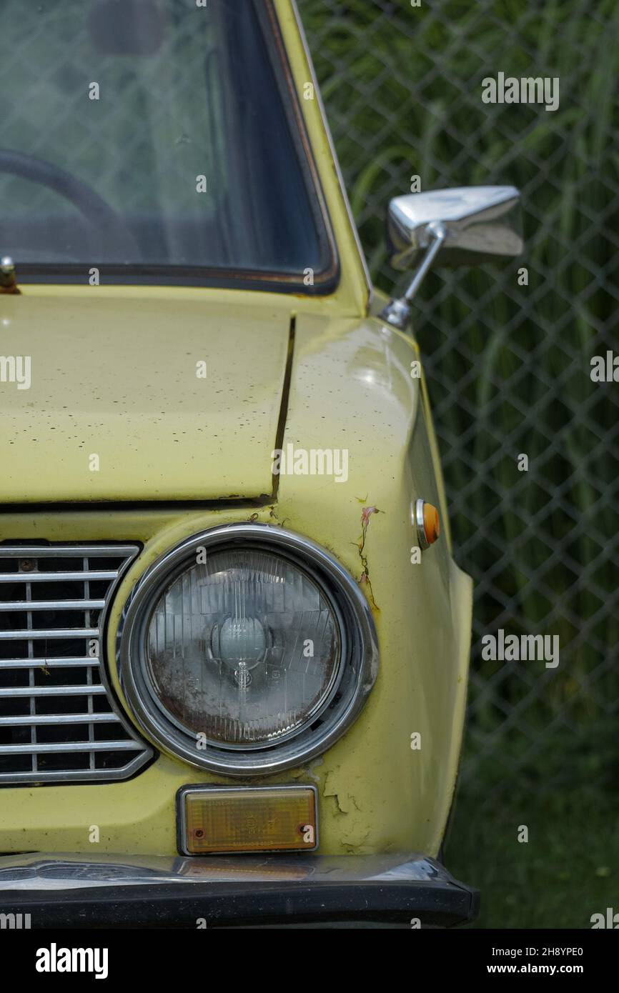 Zhiguli VAZ-2101 Kopeyka Seitenspiegel der Scheinwerfer vorn Stockfoto