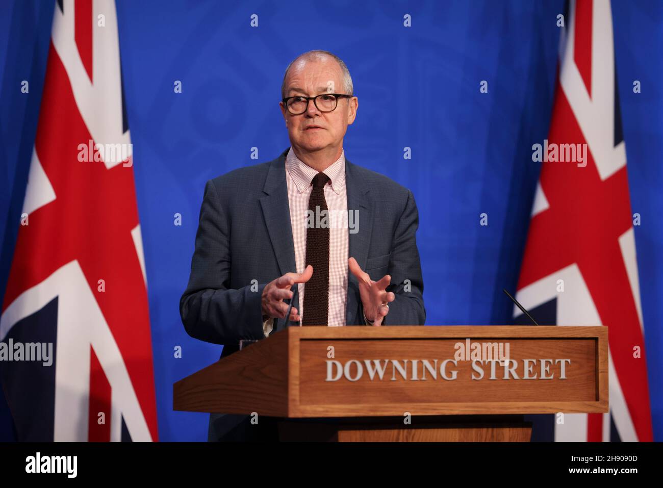 CHEQUERS, ENGLAND, Vereinigtes Königreich - 19. Juli 2021 - Premierminister Boris Johnson hält eine virtuelle COVID-19 Pressekonferenz von Chequers zusammen mit Sir Patrick Vall ab Stockfoto